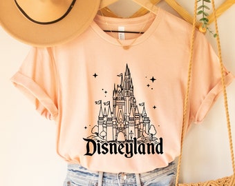 Camisa de Disneyland, camisa del castillo de Disney, camisa del Reino Mágico, camisa del castillo de Disney, camisa de Disneyworld, camisa de viaje de Disney, camisa de Disney vintage