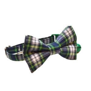 Green Plaid Cat Collar with Bow Tie – Breakaway Safety Collar for Cats & Kittens