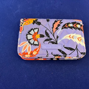Monedero RFID plegable pequeño con clip para llaves Mural Garden de Vera Bradley