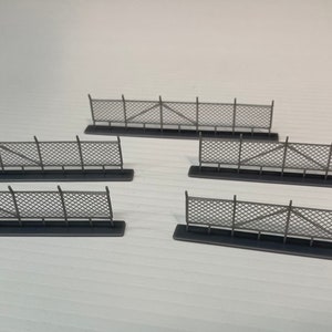 N Scale Chain Link Fence - Set of 5