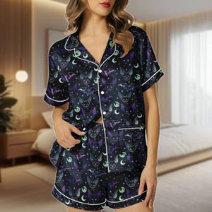 Creepy Bat Satin Pajamas, Goth Pajamas Set, Spooky Season Silk Pajamas, Dark Art Art Pajamas For Party, Halloween Gift