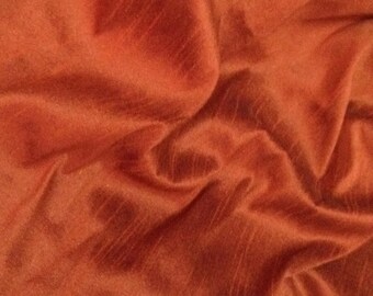 Tela Ginger Dupioni: Material de seda sintética para vestidos de novia