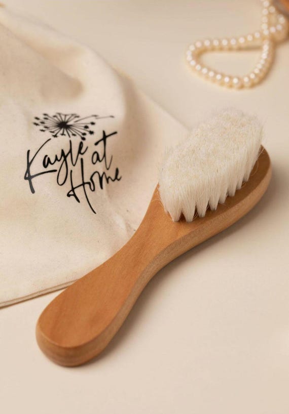 Facial Dry Brush - Cleansing & Exfoliating - Eco Friendly