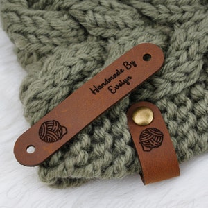 Benutzerdefinierte Ihr Symbol / Logo / Text-Lederanhänger, personalisierte Lederetiketten für Strickwaren, gravierte Lederanhänger zum Häkeln, benutzerdefinierte Lederanhänger mit Nieten