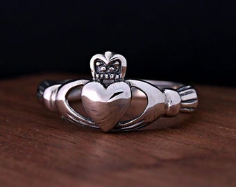 Dainty Celtic Claddagh Heart Hands Ring, Solid 925 Sterling Silver Promise Ring, Girl's Women's Irish Jewelry, Personalized Engrave Gift