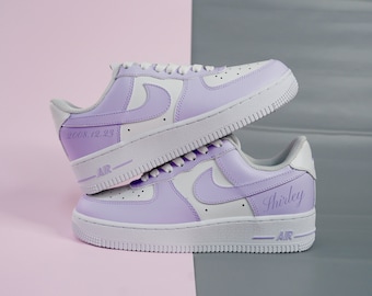 Light Purple Air Force 1 personalizado, zapatillas de deporte púrpura claro personalizadas, Purple Air Force 1, zapatos personalizados, zapatos con nombre personalizado