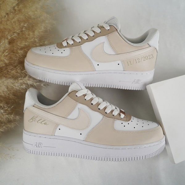 Beige Custom Air Force 1, Custom AF1, Creme Custom Schuhe, Custom Sneakers, personalisierte Schuhe, handgemachte Geschenkidee