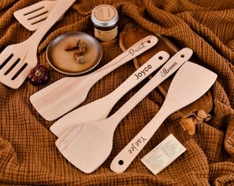 Personalized wooden spatula set, kitchen utensils. Suitable for baking, housewarming gifts, or as a gift for mom or grandma.