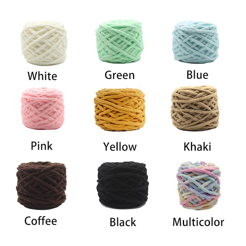 Op de afbeelding: Assortiment van dik garen in verschillende kleuren, waaronder wit, groen, blauw, roze, geel, kaki, koffie, zwart en multicolor.