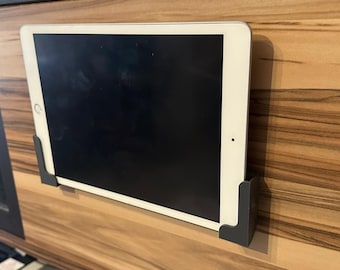 3D-printed tablet holder for wall mounting – Stable, functional and modern