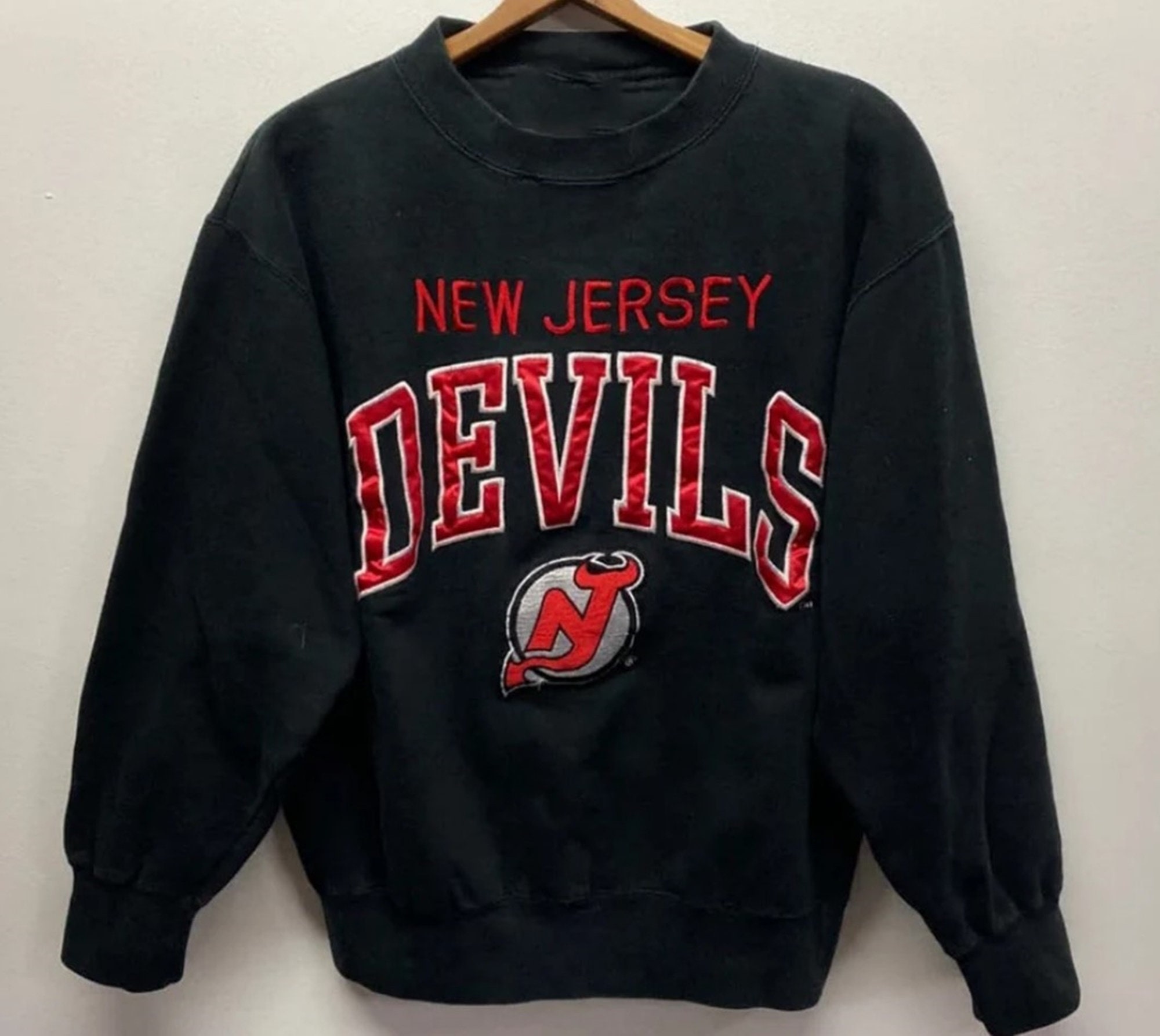 New Jersey Devils NHL Vintage Hockey 1980s-Style Premium Felt Collecto –  Sports Poster Warehouse