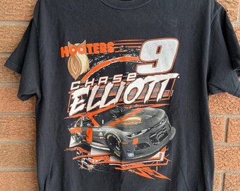 Vintage Hooters Chase Elliot Nascar T-shirt, Nascar Shirt, Nascar Racing T Shirt, Nascar Fan Shirt, Race Car Shirt,Chase Elliot NASCAR Shirt