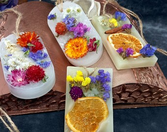 Lot de 4 comprimés parfumés à la cire de soja et à la rose. Désodorisant naturel. Aromathérapie maison faite main. Fondants de cire acidulés. Fondants de cire de soja parfumés