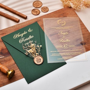 Elegant Acrylic Wedding Invitations with Gold Foil Accents, Foil-Stamped luxury Wedding Invitation & Envelopes with Dried Flowers
