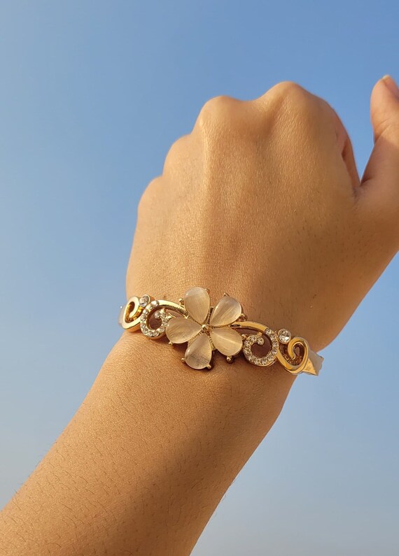 Artificial bracelet hotsell for girls
