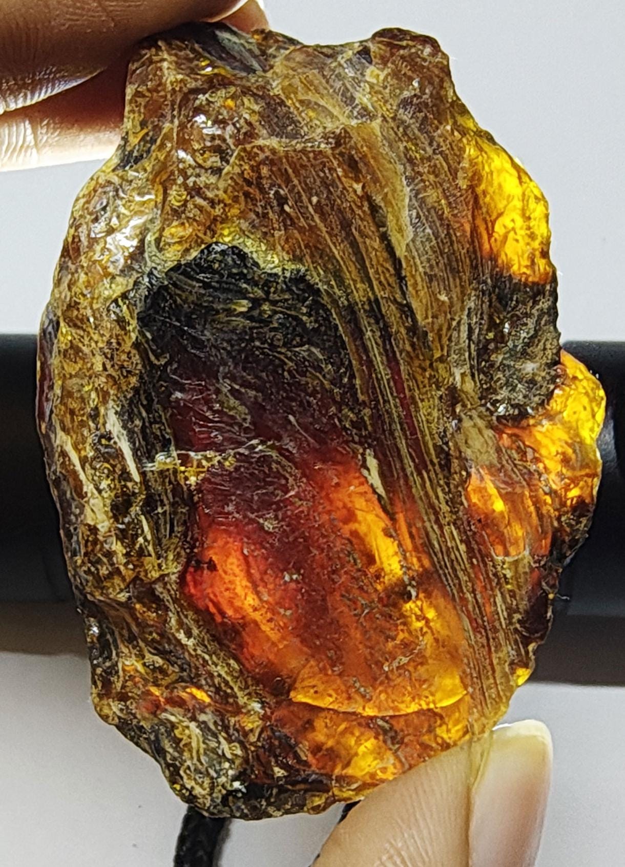 Pietra grezza di ambra africana: ambra baltica grezza da 117 ct
