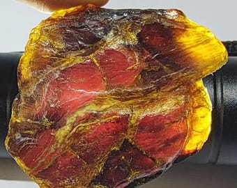 Pietra grezza di ambra africana: cristallo grezzo naturale (44x37x17 mm)