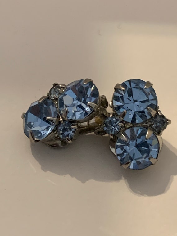 Vintage Blue Crystal Clip On Earrings | Jewel Clu… - image 1