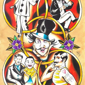 Può includere: Un'illustrazione colorata di cinque figure in cornici circolari. Le figure sono un clown, una scimmia in smoking, un uomo con un cappello a cilindro e baffi, un uomo in abito e un uomo con una camicia a righe con un tatuaggio che dice "Born Freaky".
