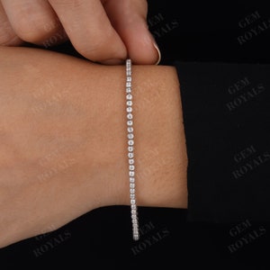 Bezel Set Moissanite Tennis Bracelet 14K Gold Round Moissanite wedding Bracelet Classic Minimalist Stacking Bracelet  Anniversary gifts