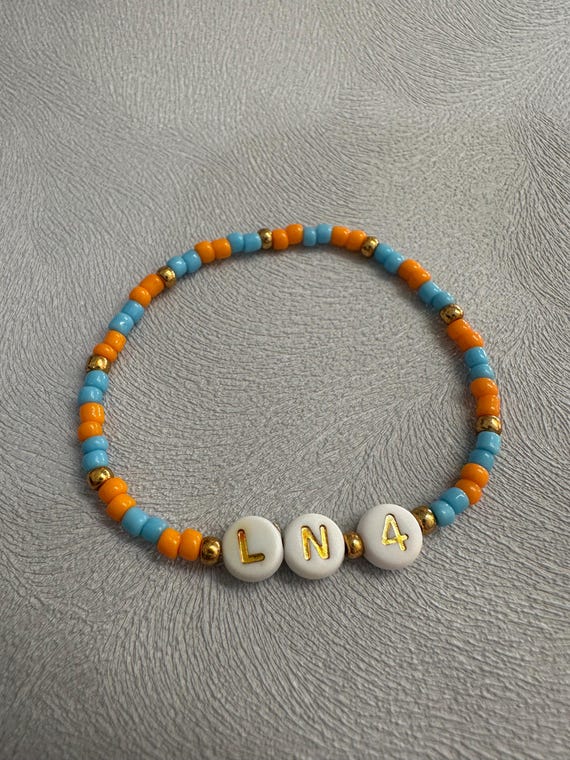 Personalized F1 Beaded Bracelet: Custom Motorsport Fan Jewelry