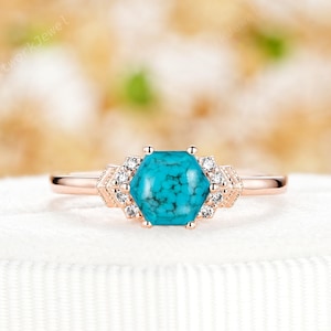 Anillo de compromiso con turquesa azul occidental de corte hexagonal, oro rosa de 14 quilates, milgrain, promesa de boda, piedra natal de diciembre, regalo de aniversario vintage
