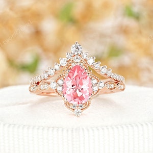Pear Cut Padparadscha Pink Sapphire Bridal Set, 14K Rose Gold Girly Pink Sapphire Engagement Ring Set, Floral Flower Promise Ring for Women