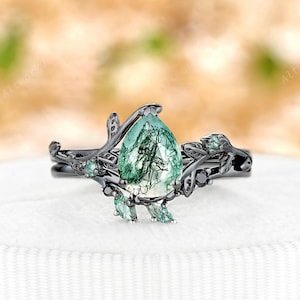 Pear Cut Natural Moss Agate Engagement Ring Set 14K Black Gold Green Mossy Agate Bridal Set Gothic Vine Leaf Witchy Custom Wedding Ring Gift