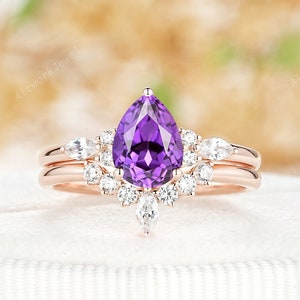 Vintage Pear Cut Purple Sapphire Bridal Set, 14K Rose Gold Violet Sapphire Engagement Ring Set, September Birthstone Wedding Ring for Women