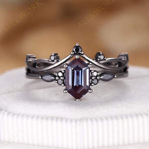 Goth Long Hexagon Cut Alexandrite Engagement Ring Set, Rhodium Black Gold Vintage Bridal Set, June Birthstone Wedding Promise Ring for Women