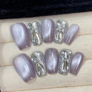 Metallic Elegance Press On Nail Manicure / Reusable Nails / Medium Coffin Nails 22 mm