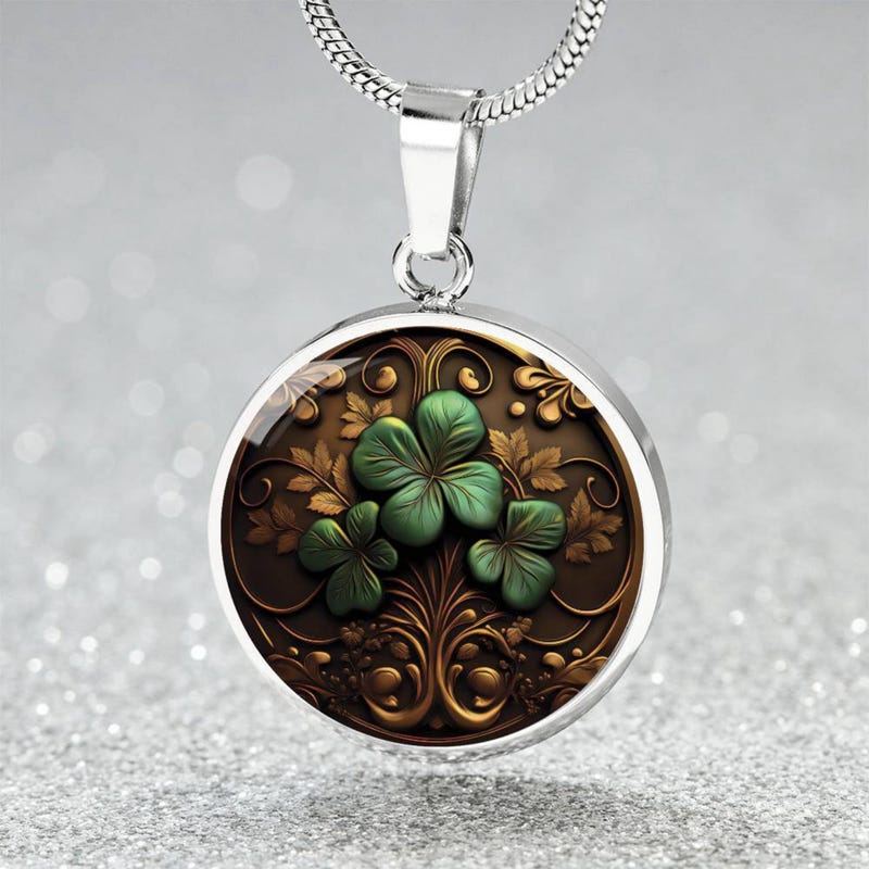 Clover Necklace - Etsy