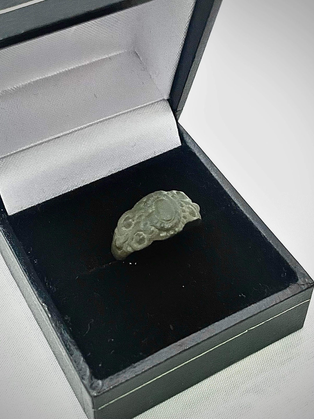 Antique Post Medieval Ring - Etsy