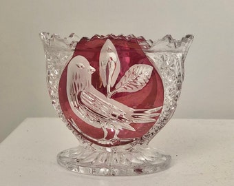Vintage Rubinrote Kleine Kristallglas Schüssel, Geätzter Vogel Fuß Glas Konfektteller, Hofbauer Byrdes Vogel Deutsche Kristall
