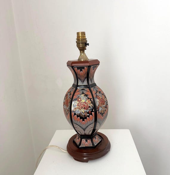 Vintage Chinoiserie Pink And Gold Floral Table Lamp, Hexagonal Desk Light With Red Flowers