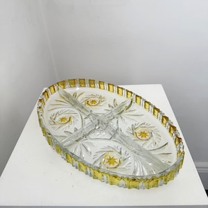 Vintage Oval Crystal Glass Platter Yellow Starburst And Border, 4 Compartments Divided Serving Dish, 1970s