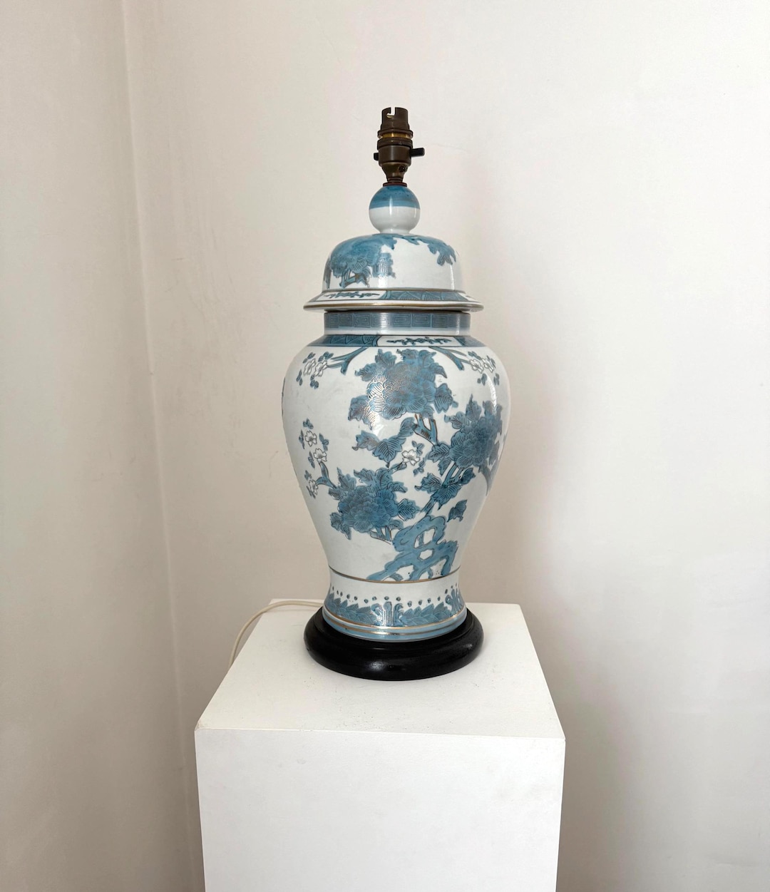 Vintage Blue and White Floral Temple Jar Lamp: Mid Century Table Lamp ...