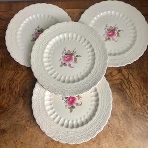Platos de entrada vintage Copeland Spode con rosas rosas y platos para pastel de porcelana fina Spode&#39;s Jewel (4 piezas)