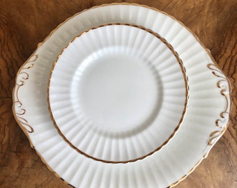 Platos de pastel y plato para servir con borde de oro blanco clásico vintage de 7 piezas, juego de pasteles blancos de porcelana, Lubern Inglaterra