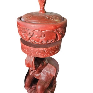 Sopera Para Orumila con Pedestal - Orumila-terrine met houten sokkel | madera | orula-potiche | olifant | olifant: