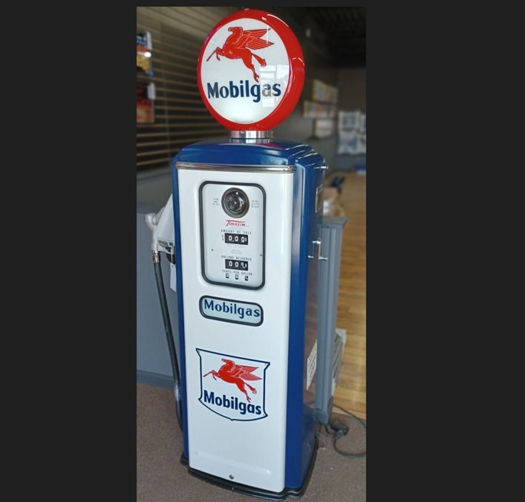 Antique mobil gas pump clearance