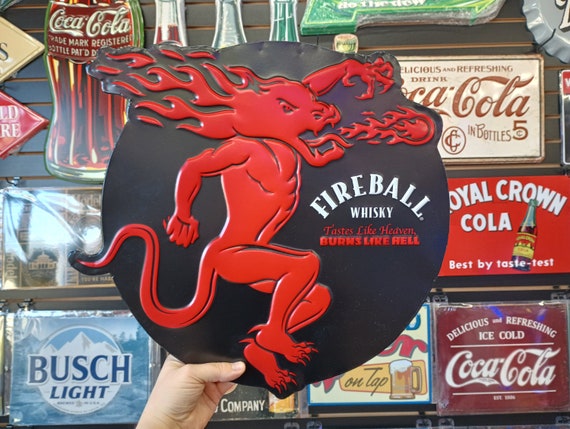 Пару постеров старой рекламы алкоголя. Канадское виски Fireball Cinnamon Whisky Пару постеров старой рекламы алкоголя. Канадское виски Fireball Cinnamon Whisky История,Алкоголь,Крепкие напитки,Реклама