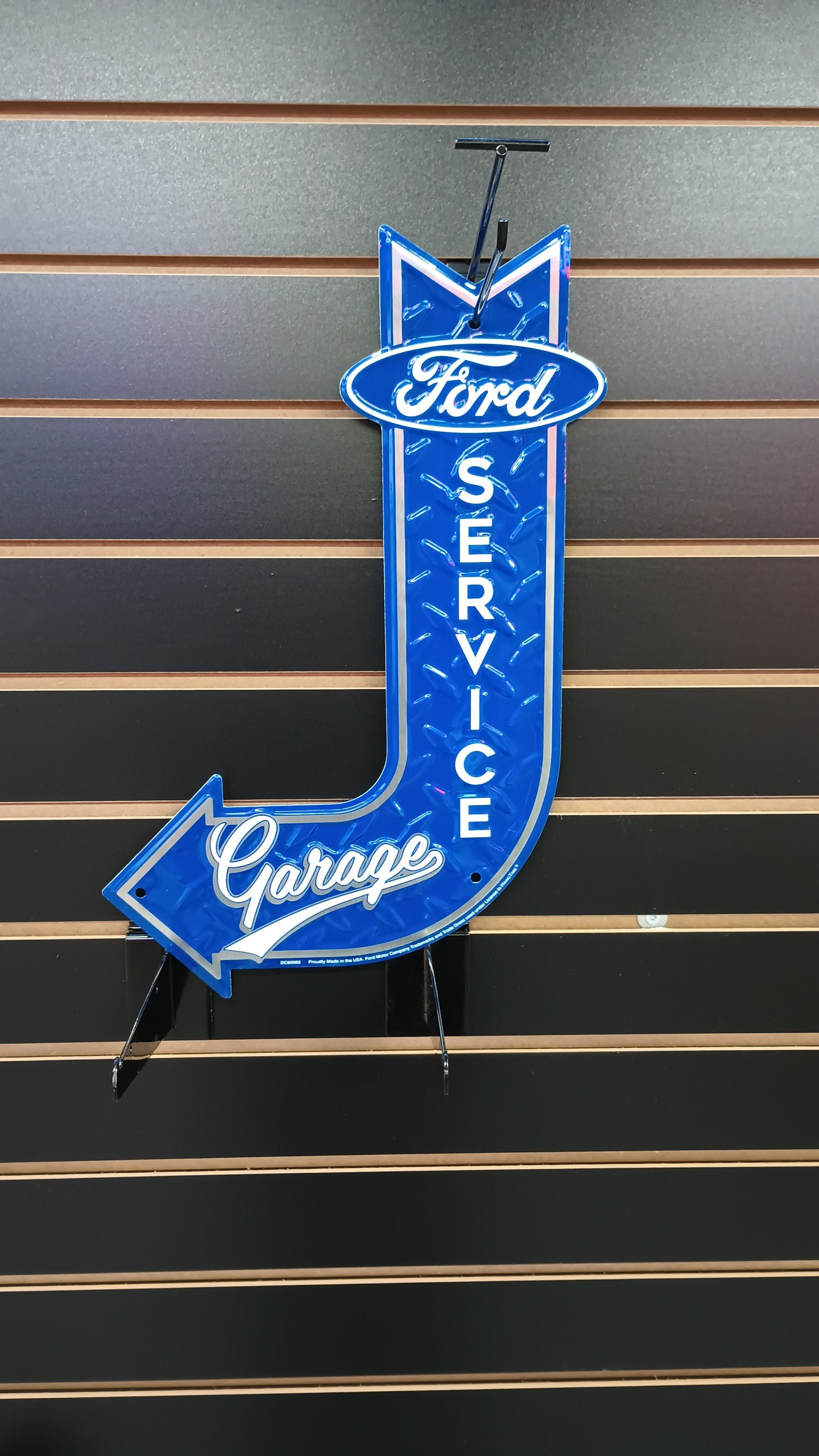 Ford Service Garage Bent Arrow Sign Ford Signs Gifts for Dad Gifts for Men  Automobilia Metal Garage Signs for Men Man Cave Wall Decor 