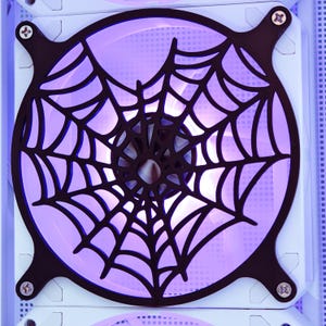 Spinnennetz Herz - Gaming Computer Fan Shroud/Grill/Abdeckung - 120 mm, 140 mm - Halloween - 3D Gedruckt - PC Zubehör - Nettes, gruseliges Geschenk