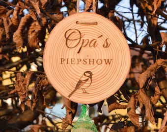 Opas Piepshow Geschenk für Opa | draußen im Garten | Meisenknödelhalter Holz | lustige Geburtstag Geschenkidee Vatertag witzig Männer Papa