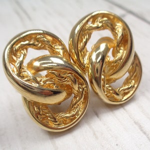 Elegant Vintage Gold-tone Clip-on Earrings Chain/Link Design image 1