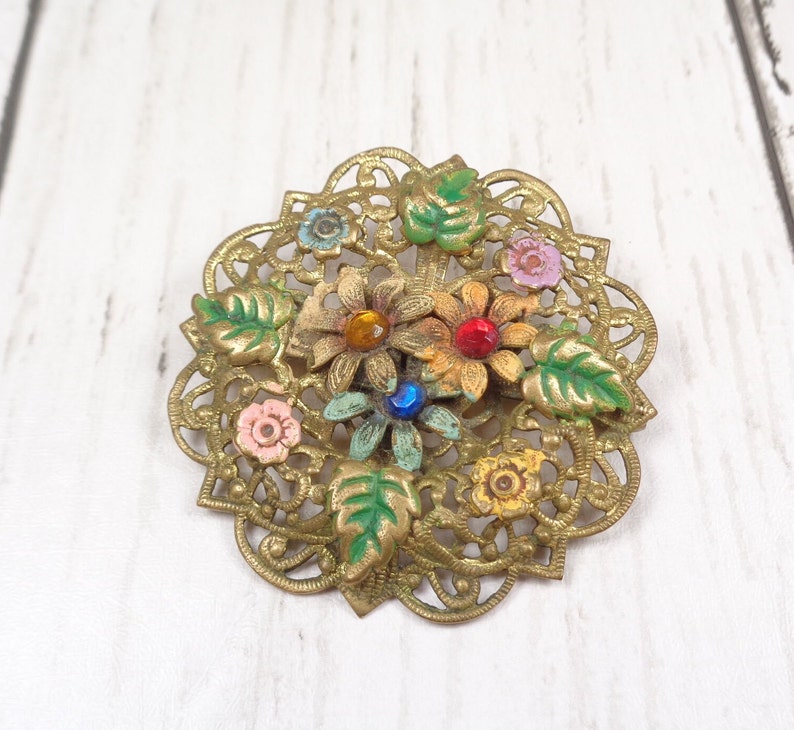 Czech Floral Filigree Circle Brooch 1920s Vintage with Enamel-Painted Flowers and Coloured Glass Beads. image 7