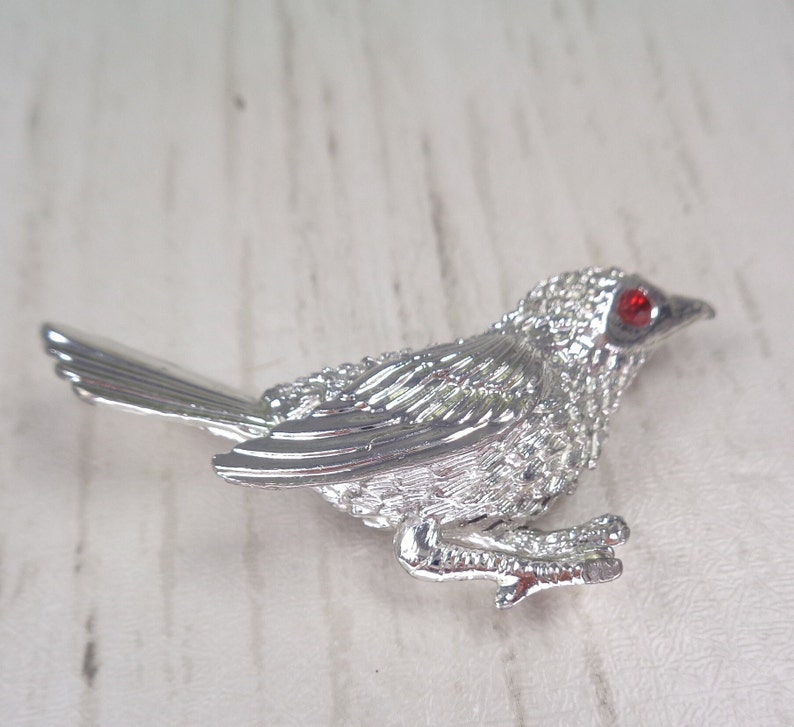 Enchanting Signed Vintage Sarah Coventry Silver-tone 'Early Bird' Brooch Wren/Sparrow Bird Brooch image 7