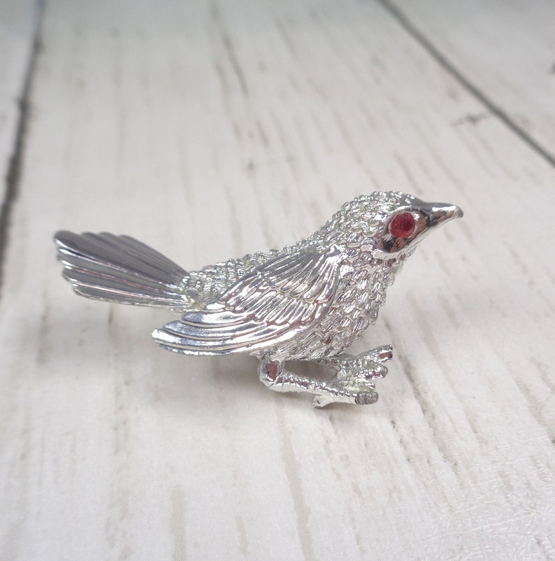 Enchanting Signed Vintage Sarah Coventry Silver-tone 'Early Bird' Brooch Wren/Sparrow Bird Brooch image 3