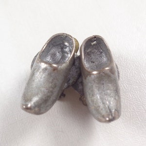 Vintage 50s Dutch Clog Clip On Earrings. Silver Tone Clog Earrings. Unusual. image 6